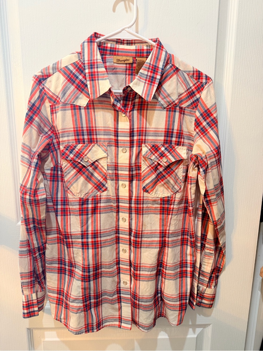 Vintage Wrangler Red, white, and blue Plaid Button-Up Shirt size M